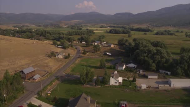 Aerial View Neighborhood Countryside Mountains Wallsburg Utah United States — Stock Video