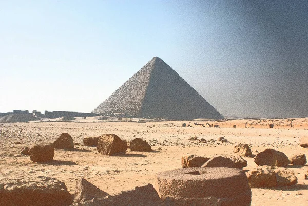 Psykedelisk Pyramid Bakgrund Med Färger Mönster Glänsande Blank Yta Eller — Stockfoto