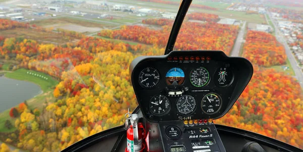 Quebec City Quebec Canada 2021 Pohled Létající Helikoptéry Lesní Krajinu — Stock fotografie