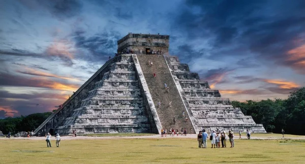 Chichen Itza Mexico 2003 Chichen Itza Mexikó Egy Nagy Prekolumbiai — Stock Fotó