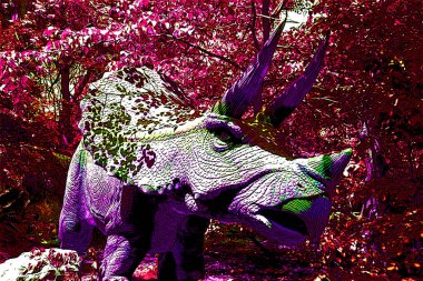 Triceratops, Kretase döneminin son dönemlerinde ortaya çıkan ve nesli tükenmiş bir otobur chasmosaurine ceratopsid dinozor cinsidir.