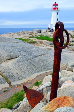 PEGY Koyu NOVA SCOTIA - 6 Haziran 2014: Peggy Koyu 'nun deniz feneri, 6 Haziran 2014 tarihinde St. Margarets Körfezi' nin doğu kıyısında yer alan küçük bir kırsal bölge..