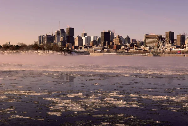 Montreal Quebec Kanada 2022 Saint Laurence Fluss Einem Sehr Kalten — Stockfoto