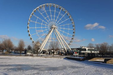 MONTREAL CANADA - 02: 15: 22 La Grande Roue de Montreal Kanada 'nın en uzun dönme dolap size şehri ve çevresini 60 metre havadan görme imkanı verir.