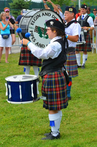 Montreal Canada Augaugust Black Watch Pipes Drums 북미에서 파이프 밴드로 — 스톡 사진
