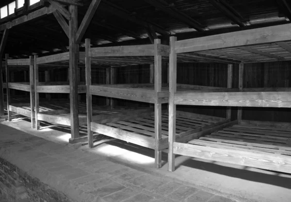 Auschwitz Birkenau 수감자들 세면기를 사용하는 방법을 이곳에서 대전중에 150 멸절되었다 — 스톡 사진