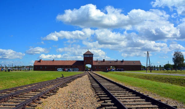 Auschwitz Birkenau Poland Puerta Principal Del Campo Concentración Nazi Auschwitz — Foto de Stock