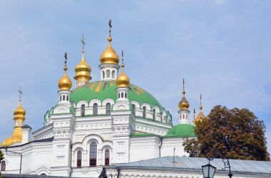 KYIV UKRAINE 09 03: 17: Kyiv Pechersk Lavra, ayrıca Mağaraların Kiev Manastırı olarak da bilinir, tarihi bir Ortodoks Hıristiyan manastırıdır.