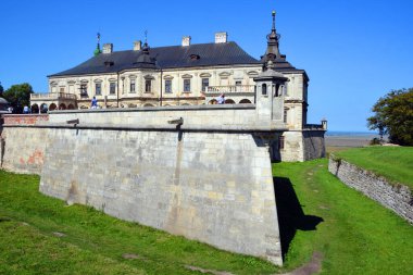 PODGORETSKY UKRAINE - 09: 14: 17: Podgoretsky Kalesi iyi korunmuş bir Rönesans sarayıdır. Şato, Lviv Oblastı 'nın doğusunda, Podgortsy köyünde yer almaktadır.