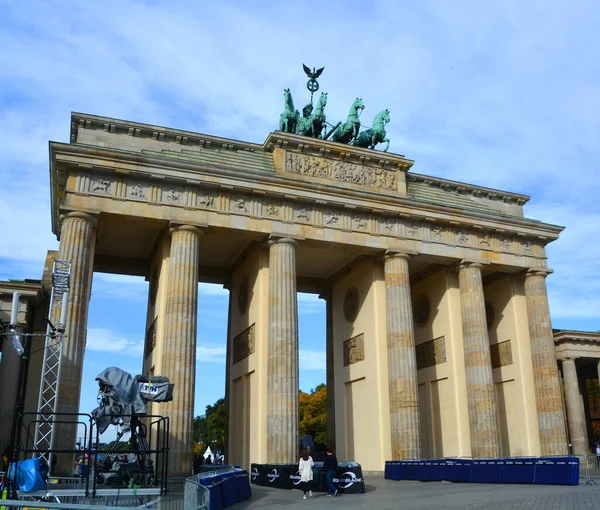 Berlin Germany April 2015 Brandenburg Gate — стоковое фото