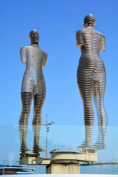 Batumi Georgia 2019 Ali Nino Sculptor Tamara Kvesitadze Doomed Lovers — Stockfoto