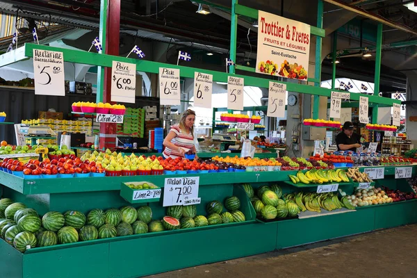 Montreal Quebec Canada 2021 Fruits Stand Atwater Market Market Hall — 스톡 사진