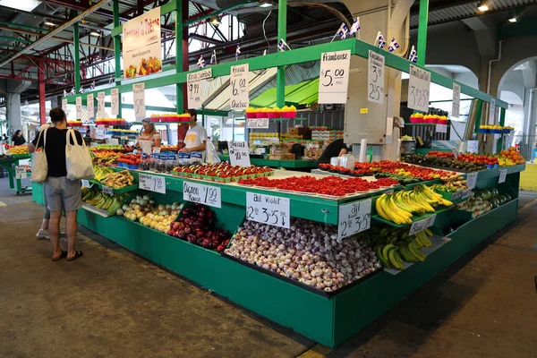 Montreal Quebec Canada 2021 Fruits Stand Atwater Market Market Hall — Φωτογραφία Αρχείου