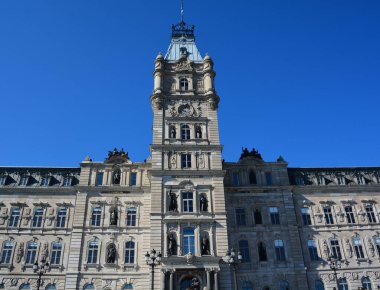 QUEBEC CITY CANADA 08: 20 2020: Quebec Ulusal Meclisi, Kanada 'nın Quebec eyaletinin diğer Westminster eyaletlerininkine benzer bir şekilde faaliyet gösteren yasama organıdır.