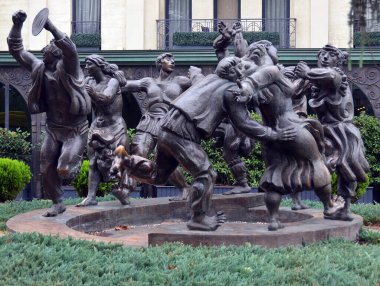 TBILISI GEORGIA 09 12 19: Bir Çocuk Sanat Galerisi önünde 