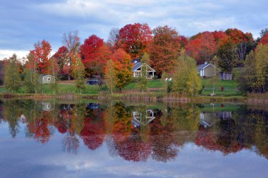 beautiful  lake in the park, autumn 