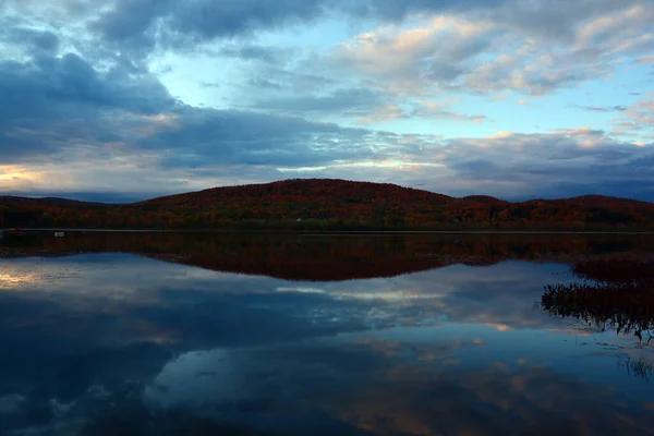 Scenic Landscape Beautiful Lake Autumn — Stockfoto