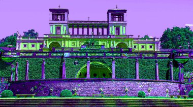 POTSDAM GERMANY 05: 20: Portakal Sarayı (Almanca: Orangerieschloss), Almanya 'nın Potsdam eyaletinde yer alan bir saray. Klausberg imzasındaki Yeni Portakal Çizimi olarak da bilinir.