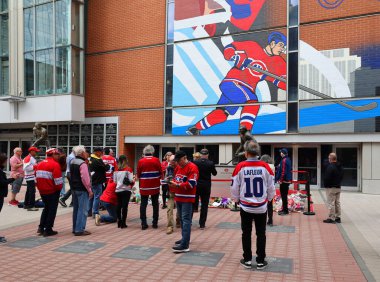 MONTREAL CANADA 05 02 2022: People waiting for burning chapel of late Guy Lafleur (09 20, 1951  05 22, 2022) Lafleur is the all-time leading scorer in Canadians history, notching 1,246 points
