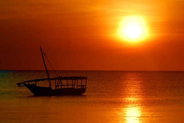 Nungwi Beach Zanzibar Tanzania 2011 Fisherman Boat Sunset Taken Nungwi — Fotografia de Stock