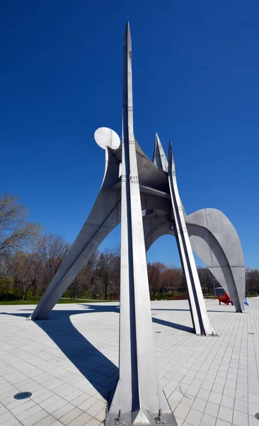 Montreal Canada 2020 Alexander Calder Sculpture Homme French Man Large — 스톡 사진