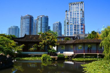 Vancouver Bc Canada 27 Haziran 2015: Vancouver 'ın merkezindeki Vancouver şehri. Ticari, ticari, kültürel, finans, hükümet ve eğlence merkezidir.