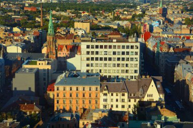 Riga Lavtia 09 17 2015: Başkenti ve en büyük şehri Letonya Riga kuş bakışı var. (Temmuz 2015) 641,007 nüfusu ile Riga Baltık Devletleri'nin en büyük şehir olduğunu.