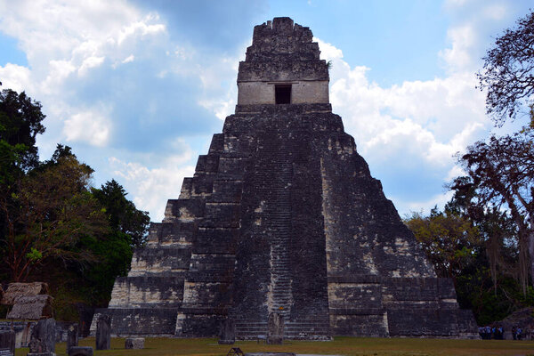 Тикаль Гватемала 05 03 2016: Археологический объект доколумбовой цивилизации майя в национальном парке Тикаль, Гватемала Парк является объектом Всемирного наследия ЮНЕСКО с 1979 года