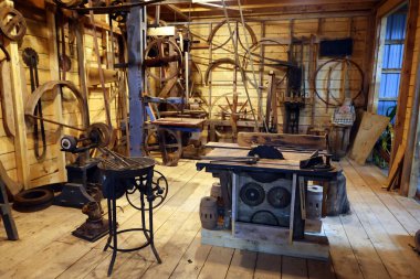 Antik tarih müzesinin içi