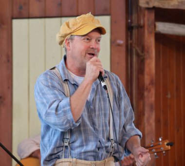 BOUTOUCHE, NEW BRUNSWICK, CANADA - 08 24 2022: Le Pays de la Sagouine 'de halk, Antonine Maillet tarafından Kanada' nın New Brunswick kentinde kurulan bir Acadian kutlamasıdır. 