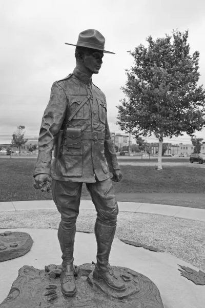 Moncton New Brunswick Canada 2022 Bronze Monument Featuring Life Size — Stock Photo, Image