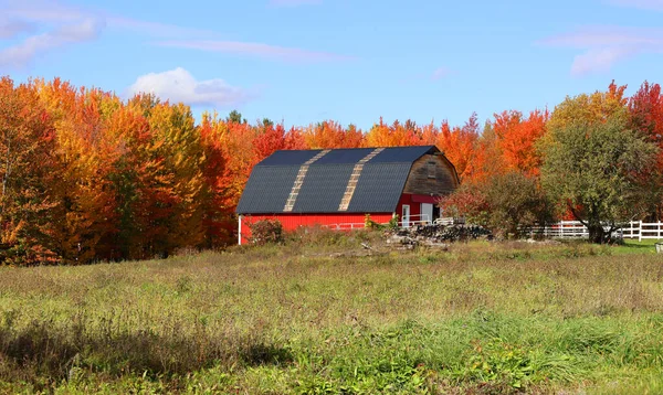 Bromont Quebec Kanada 2022 Herbst Landschaft Alten Bauernhof Auf Dem — Stockfoto