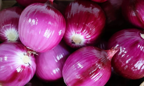 Red onions or purple onions are cultivars of the onion (Allium cepa), and have purplish-red skin and white flesh tinged