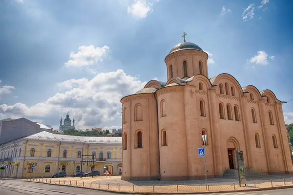 Old Pyrogoshya Church Kyiv Ukraine — стоковое фото