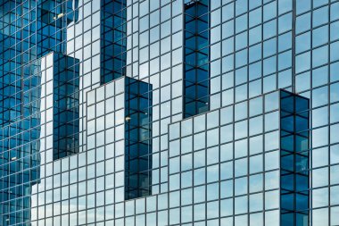 Ofis binaları, gökdelenler, mavi gökyüzü, Londra 'nın iş bölgesinde güneşli bir gün. Web siteleri, broşürler, posterler, baskı ve tasarım için kullanılabilir.