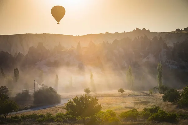 Hot Air Balloon Panorama Valley Cappadocia Goreme Morning Fog Haze — Stock Photo, Image