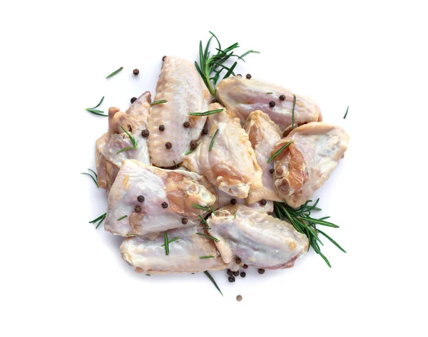 Rohe Hühnerflügel Mit Knoblauch Pfeffer Und Rosmarin Isoliert Auf Weißem — Stockfoto