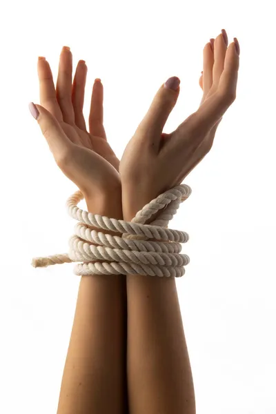 Gebundene Weibliche Hände Isoliert Auf Weißem Hintergrund — Stockfoto