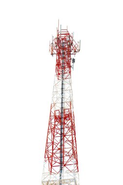 Telekomünikasyon antenleri, telekomünikasyon kulesi veya telefon direği şehirlerarası, mobil ağ veya 4g 5g telekomünikasyon, beyaz arka planda izole edilmiş.