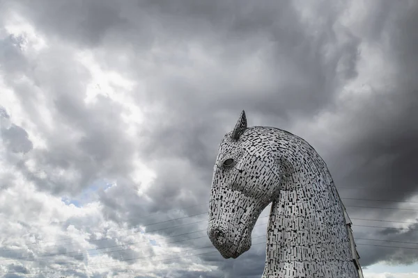 Kelpik Lovas Örökség Emlékművei Egész Skóciában Kelpik Falkirkben Andy Scott Jogdíjmentes Stock Fotók