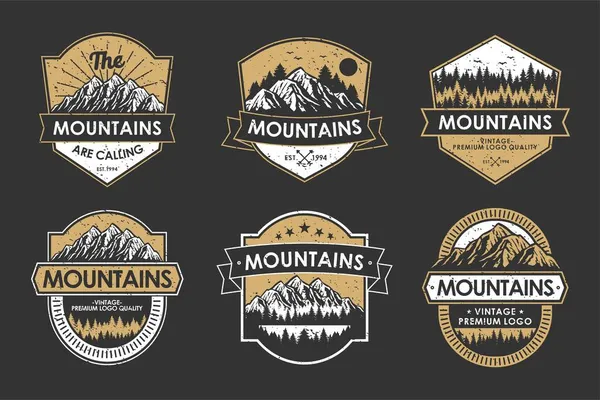 Emblema Logotipo Vintage Definir Aventura Montanhas Livre Para Adesivo Chapéu Ilustração De Stock