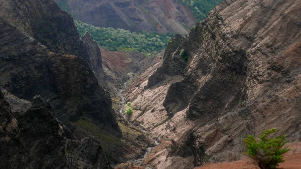 Kauai Adası 'nın güzel manzarası