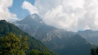 Dağların güzel manzarası