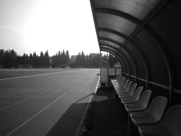 Pusty Stadion Ciągu Dnia Jasnym Słońcem — Zdjęcie stockowe