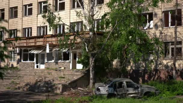 Bombed Multi Storey House Destroyed Car Bullet Holes Front Wide — Stock Video