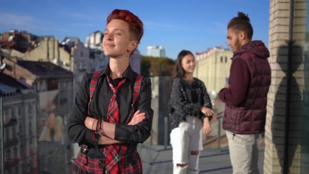 Positive Caucasian Pierced Redhead Woman Admiring Urban City Sunshine Blurred — 비디오
