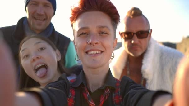 Pierced Woman Taking Selfie Cheerful Friends Sunshine Rooftop Urban City — Video