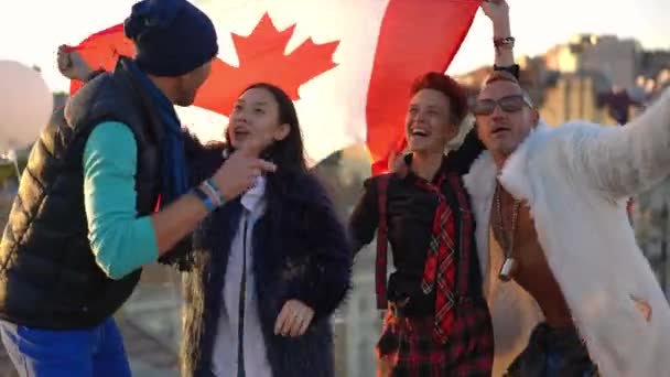 Group Asian Caucasian Adult Friends Canadian Flag Posing Roof Urban — 비디오
