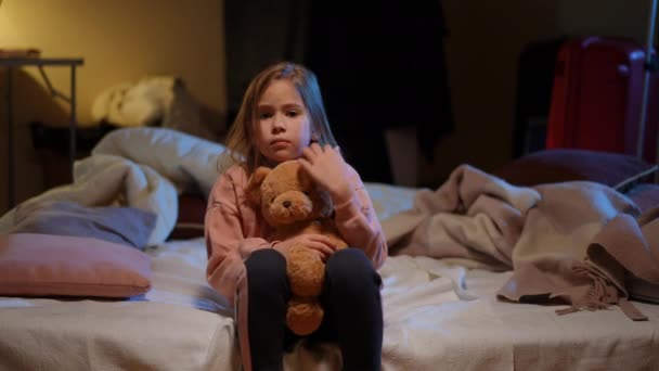 Portrait Stressed Scared Ukrainian Girl Hugging Teddy Bear Looking Camera — Vídeo de Stock