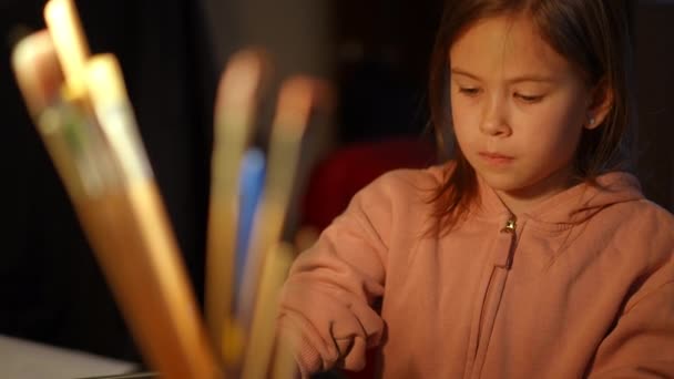 Portrait Concentrated Sad Ukrainian Girl Painting Bomb Shelter Hiding Air — Stock videók